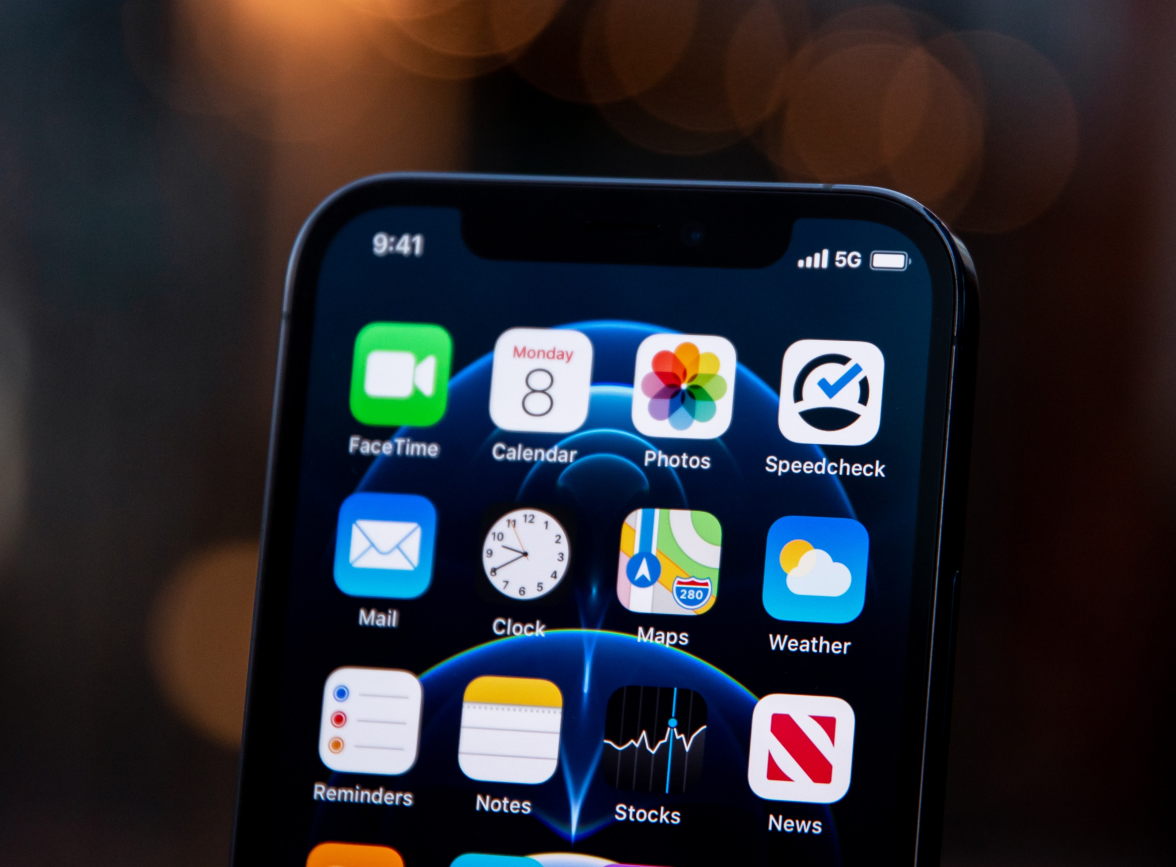 衡南苹果手机维修分享为什么 iPhone 12 在冬季会自动关机 
