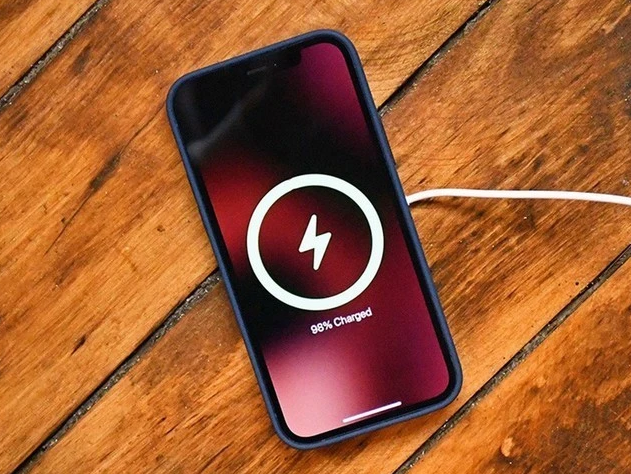 衡南苹果手机维修分享iPhone 12可以随便充电吗 
